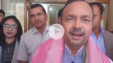 रामपुर: बुधवार को रामपुर पहुंचे प्रभारी मंत्री जेपीएस राठौर ने आजम खान की सजा पर प्रतिक्रिया दी