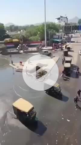 बाड़मेर: शहर की मुख्य सड़क पर जमा पानी से सैकड़ों राहगीर परेशान: राजस्थान प्रदेश कांग्रेस कमेटी सचिव आजाद सिंह राठौड़