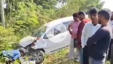 तिलहर: कटरा थाना क्षेत्र में नेशनल हाईवे के किनारे खड़ी कार को तेज रफ्तार डीसीएम ने मारी टक्कर, कार गहरी खाई में गिरी