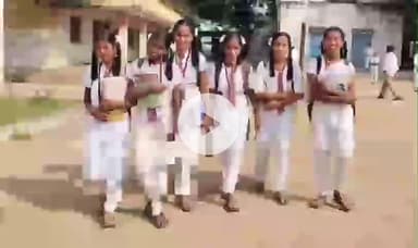 మానవపాడ్: గోకులపాడు గ్రామంలో బస్సు సౌకర్యం కల్పించాలని విద్యార్థులు ఆవేదన