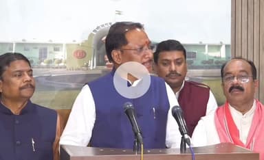 जगदलपुर: छत्तीसगढ़ में 200 यूनिट तक मिलेगी हाफ रेट बिजली, मुख्यमंत्री विष्णुदेव साय ने प्रदेशाध्यक्ष किरण देव को दिया श्रेय