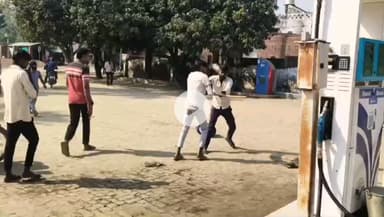 पूरनपुर: जोगराजपुर में बस हेल्पर की बेरहमी से पिटाई, अस्पताल में कराया गया भर्ती