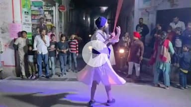 धामपुर: नहटौर में गुरु नानक देव जी के प्रकाश उत्सव के उपलक्ष में सिख समाज ने निकाला नगर कीर्तन