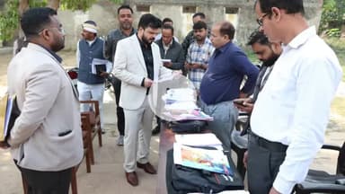 रामपुर: गुरुवार को जिलाधिकारी अजय कुमार द्विवेदी ने SIR कार्यों का किया औचक निरीक्षण