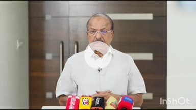 ഏറനാട്: പത്മകുമാറിന്റെ അറസ്റ്റോടെ സിപിഐഎം പാർട്ടി പ്രതിരോധത്തി ലായെന്ന് പികെ കുഞ്ഞാലിക്കുട്ടി MLA കാരാത്തോട് വസതിയിൽ പറഞ്ഞു