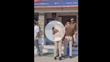 चित्तौड़गढ़: सिटी पेट्रोल पंप के पास रमेश ईनाणी गोली हत्याकांड में गिरफ्तार आरोपी को पुलिस ने आज न्यायालय में पेश कर जेल भेजा