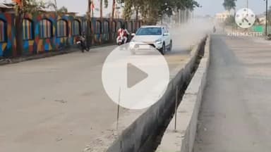 खुरई: मेरा खुरई तिराहे से बाईपास तक दो माह पहले बनीसीसी सड़क उखड़ी,वहां के रहवासी सीमेंट व धूल उड़ने से परेशान #jansamasya