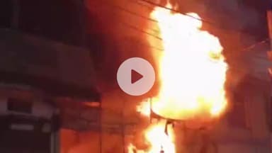 महनार: महनार बाजार के न्यू रोड में भीषण आग, दो दुकानें जलकर राख, लाखों का नुकसान