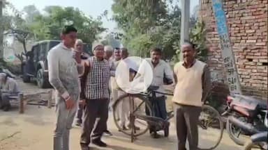 नौगावां सादात: नौगांवा थाना क्षेत्र में ट्रक से टकराई बाइक, बाइक सवार युवक की मौत, परिवार में मचा कोहराम