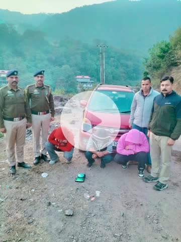 सोलन: कुनिहार पुलिस ने तीन युवकों को चिट्टा सहित किया गिरफ्तार