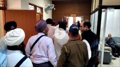 राऊ: बीजेपी नेता कृष्ण मुरारी मोघे ने इंदौर कलेक्टर से मिलकर सड़क पर बनने वाले भव्य द्वार पर सिख समाज की बात रखी