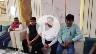 रूड़की: नेहरू नगर में शूटिंग खिलाड़ी के घर टोक्यो में सिल्वर मेडल जीतने पर मनाया गया जश्न, एक-दूसरे को मिठाई खिलाकर दी बधाई