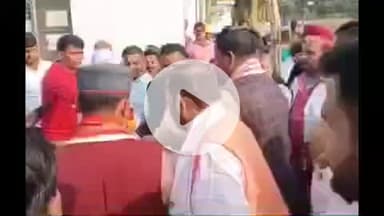 बलरामपुर: बजाज हिन्दुस्थान शुगर लि. इटईमैदा में विधायक और महाप्रबंधक ने कांटे की पूजा कर पेराई सत्र का शुभारंभ किया