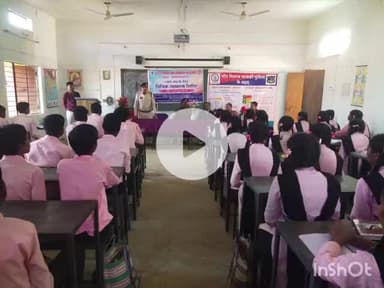 कोंडागांव: हाई स्कूल बवई में माकडी पुलिस द्वारा चलाया गया साइबर जागरूकता अभियान