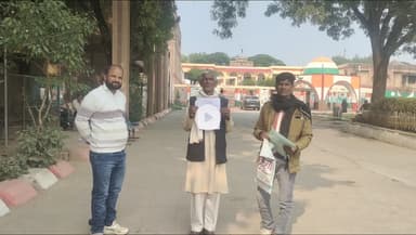 फिरोज़ाबाद: अवैध निर्माण रोकने और कार्रवाई की गुहार लेकर डीएम कार्यालय पहुँचा फरियादी, मीडिया से साझा किया दर्द