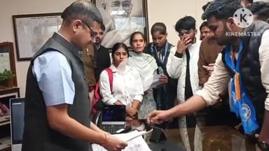 दौसा: पीजी कॉलेज के छात्रों ने कलेक्टर से हॉस्टल चालू करवाने की गुहार लगाई, कलेक्टर ने कहा- मंडे को आऊंगा कॉलेज