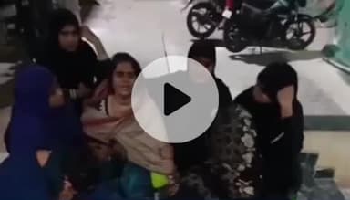 सुल्तानपुर: सुल्तानपुर में चार पहिया वाहन ने घर के बाहर खेल रही बच्ची को रौंदा, राजकीय मेडिकल कॉलेज में इलाज के दौरान हुई मौत