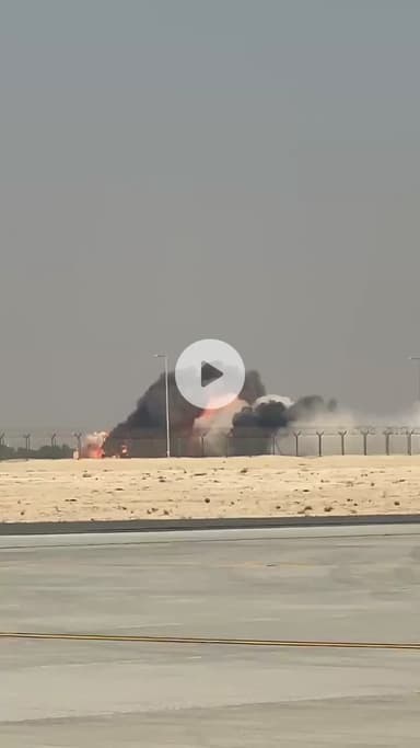 #दुबई एयर शो में आज भारतीय वायु सेना का Tejas विमान दुर्घटनाग्रस्त हो गया।
✍️हादसे में पायलट की मृत्यु की पुष्टि हुई है