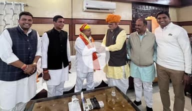 भीलवाड़ा: कर्नाटक के राज्यपाल थावरचंद गहलोत अल्प प्रवास पर पधारे, भाजपाइयों ने सर्किट हाउस में किया स्वागत और अभिनंदन