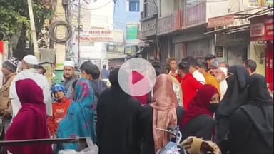 अमरोहा: अमरोहा में आधार कार्ड बनवाने में परेशानी, सुबह 5:00 बजे से डाकघर के बाहर लगती है लंबी लाइन, प्रशासन अनजान