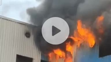 कानपुर: जाजमऊ संजय नगर में सपा के पूर्व विधायक इरफान सोलंकी के बहनोई की टेनरी में लगी भीषण आग, लाखों का हुआ नुकसान