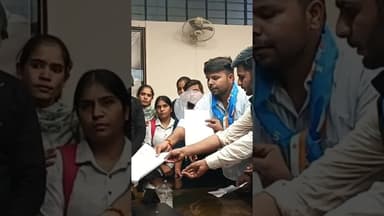 विद्यार्थियों ने जिला कलेक्टर को दिया ज्ञापन #satyawadimedia #thesatyawadishow #dausanews #boltadaus