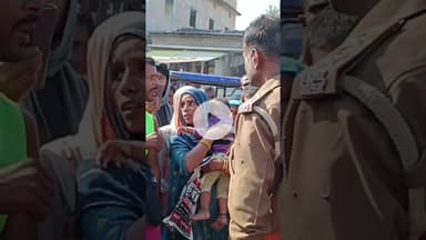 सुपौल में लोन दिलाने के नाम पर बड़े पैमाने पर ठगी, आक्रोशित पीड़ितों ने मुख्य मार्ग को किया जाम