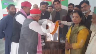 रामपुर: शनिवार को दोपहर दो बजे मिली जानकारी के अनुसार पूर्व मुख्यमंत्री मुलायम सिंह यादव की जयंती पर सांसद मौलाना मोहिबुल्लाह का आयोजन