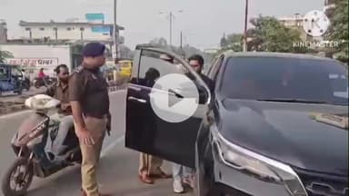 मैनपुरी: एसपी के निर्देशन पर यातायात पुलिस ने चलाया वाहन चेकिंग अभियान, 504 गाड़ियों के चालान के बाद ₹3,47,000 का वसूला जुर्माना