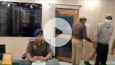 बलरामपुर: कोतवाली नगर पुलिस ने स्टेशन रोड से अवैध गांजा बेचने वाले अभियुक्त को किया गिरफ्तार, मादक पदार्थ किया बरामद