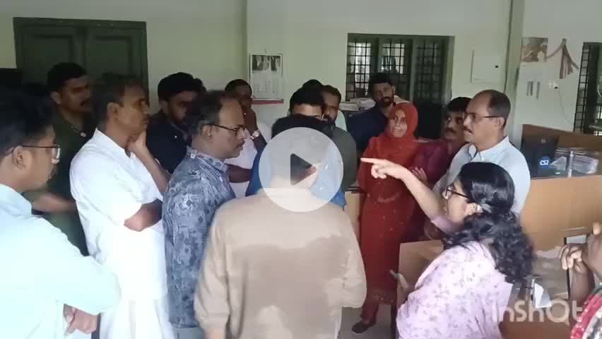 നിലമ്പൂർ: വഴിക്കടവിൽ എൽ.ഡി.എഫ് സ്ഥാനാർത്ഥിയുടെ നാമനിർദ്ദേശ പത്രിക തള്ളി, നിലമ്പൂർ സപ്ലൈ ഓഫീസിലാണ് പരിശോധന നടന്നത്