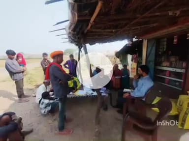 झाबुआ: सेक्टर सुपरवाइजर ने मतदान केंद्रों का किया निरीक्षण, दिए आवश्यक निर्देश