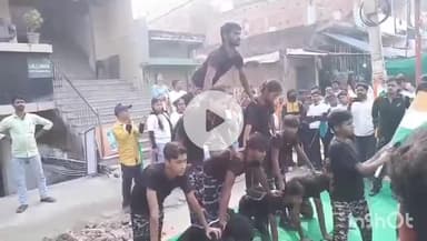 भभुआ: सरदार वल्लभभाई पटेल जयंती के अवसर पर भभुआ शहर में आयोजित बच्चों के कार्यक्रम में पहुंचे भभुआ विधायक भरत बिद