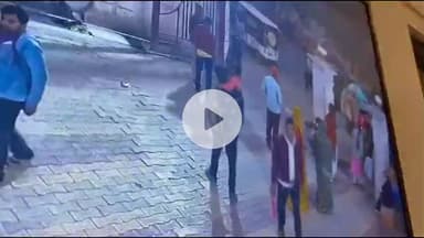 मथुरा: वृंदावन की गौरी गोपाल आश्रम के पास से चोरी हुई 5 साल की बच्ची को वृंदावन पुलिस ने आरोपी सहित सकुशल बरामद किया