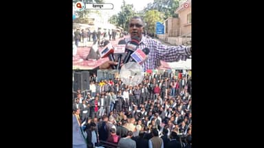 वकीलों के धरने में आए विलियम सर ने बोली ऐसी बात वीडियो हुआ सोशल मीडिया पर वायरल.....