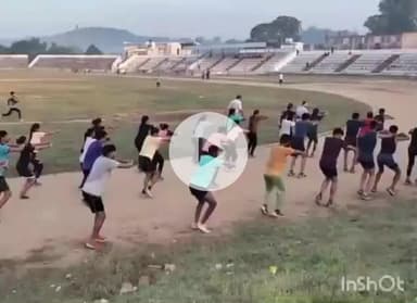 झाबुआ: झाबुआ जिले के 25 आदिवासी युवा अग्निवीर भर्ती में होंगे शामिल, इंदौर के लिए हुए रवाना