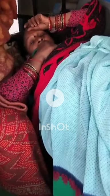 सफीपुर: सफीपुर के आसीवन क्षेत्र में वृद्धा छत से उतरते समय सीढ़ी से गिरी, संतुलन बिगड़ने से गंभीर घायल, जिला अस्पताल रेफर