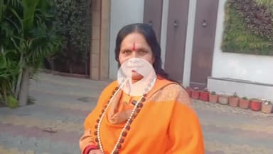 मुज़फ्फरनगर: साध्वी प्राची ने मदनी पर तीखा प्रहार करते हुए कहा- मदरसे बंद करो, आतंकवाद खुद खत्म होगा