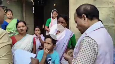 ছিপাঝাৰ: ছিপাঝাৰত প্ৰধান মন্ত্ৰীৰ আবাস  গৃহৰ শুভাৰম্ভনী অনুস্থান,উপস্থিত বিধায়ক পৰমানন্দ ৰাজবংশী