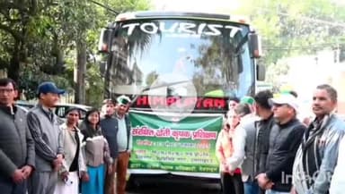 देहरादून: कृषि मंत्री गणेश जोशी ने कैंप कार्यालय से कृषकों के दल को रवाना किया