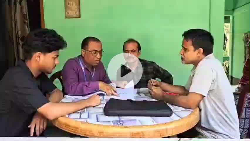 দাংতল ৰাজহ চক্ৰ: নিৰ্বাচন আয়োগৰ নিৰ্দেশ অনুসৰি
বৰতালোৱা গাঁৱত চলিছে
এচ আৰ অৰ্থাৎ ভোটাৰ বিশেষ পূণৰিক্ষণৰ কাম