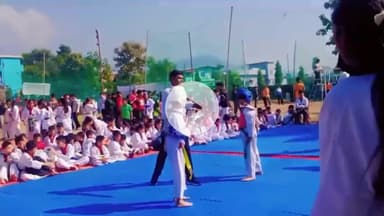 धामपुर: नहटौर के विभिन्न स्कूलों के खिलाड़ियों ने ताइक्वांडो चैंपियनशिप में जीते मेडल