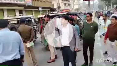 भभुआ: भभुआ थाना के पास एसडीपीओ के नेतृत्व में बिना नंबर प्लेट वाले ऑटो व ई-रिक्शा पर चलाया गया जांच अभियान