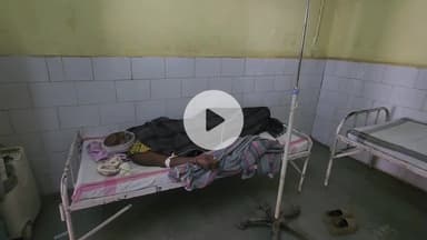 नरवर: नरवर पुलिस ने कठेंगरा में पारिवारिक विवाद के आरोपियों को गिरफ्तार कर निकाला जुलूस, भेजा जेल