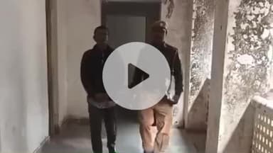 झौथरी: चौरासी पुलिस ने स्वच्छता ऑपरेशन के तहत 9 माह बाद राजकोट से फरार वाहन मालिक को आबकारी अधिनियम में किया गिरफ्तार