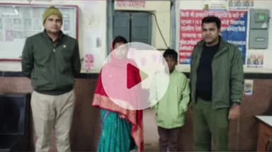 सुल्तानपुर: हरिहर एक्सप्रेस में बिछड़े 11 वर्षीय बालक को जीआरपी सुल्तानपुर पुलिस ने सकुशल उसकी मां से मिलवाया, हो रही सराहना