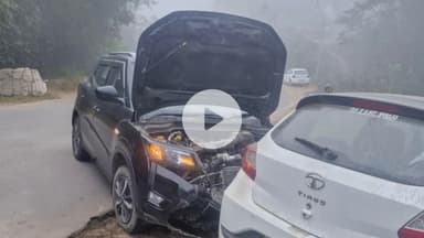 झंडूता: झंडूता उपमंडल के अंतर्गत बरोहा के समीप दो गाड़ियों में आमने-सामने जोरदार भिड़ंत