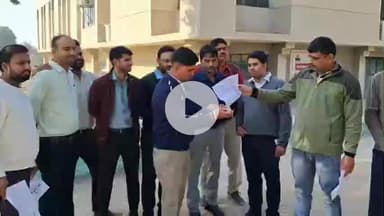 चूरू: कलेक्ट्रेट परिसर में मेडिकल और सेल्स प्रतिनिधियों ने नए श्रम कानूनों की प्रतियां जलाकर किया विरोध प्रदर्शन, नारेबाजी की