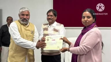 आगर: एसआईआर गणना पत्र वितरण व डिजिटाइजेशन का कार्य पूर्ण करने पर कलेक्टर ने 11 BLO को किया सम्मानित