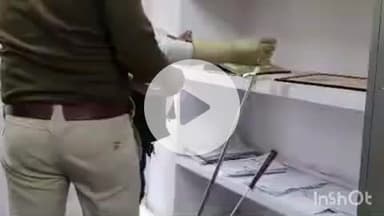 धौलपुर: एसपी कार्यालय के कमरे में निकला सांप, मच गया हड़कंप